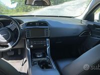 Usata Jaguar XE 250 CV (183 kW) 2018 Bianco Berlina