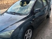 Usata Ford Focus 90 CV (66 kW) 2005 Grigio Berlina