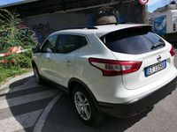 Usata Nissan Qashqai Tekna 131 CV (96 kW) 2015 Bianco SUV