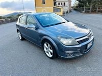 Usata Opel Astra 101 CV (74 kW) 2005 Grigio Berlina