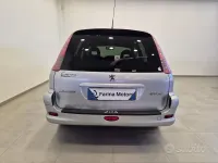 Usata Peugeot 206 75 CV (55 kW) 2006 Grigio Station wagon
