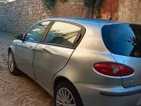 Usata Alfa Romeo 147 140 CV (102 kW) 2003 Grigio Utilitaria