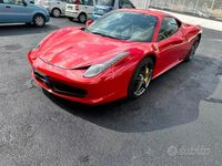Usata Ferrari 458 566 CV (416 kW) 2011 Rosso Coupé