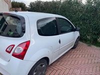 Usata Renault Twingo Night&Day 75 CV (55 kW) 2014 Bianco Utilitaria