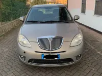 Usata Lancia Ypsilon Silver 75 CV (55 kW) 2011 Marrone Utilitaria