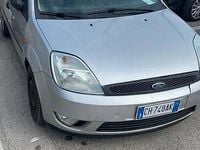 Usata Ford Fiesta 2002 Grigio Utilitaria