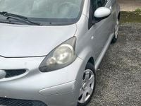 Usata Toyota Aygo 68 CV (50 kW) 2010 Grigio Utilitaria
