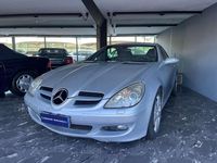 Usata Mercedes SLK200 163 CV (119 kW) 2006 Argento Cabrio