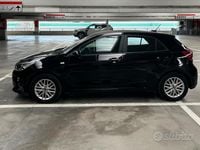 Usata Kia Rio 82 CV (60 kW) 2019 Nero Berlina