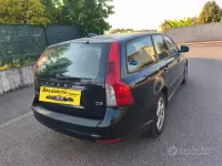 Usata Volvo V50 114 CV (83 kW) 2011 Nero Station wagon
