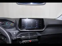 Usata Peugeot 208 Allure 100 kW (136 CV) 2025 Bianco Utilitaria