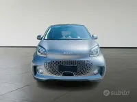 Usata Smart ForTwo Coupé Passion 60 kW (82 CV) 2023 Grigio Utilitaria
