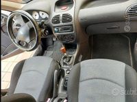 Usata Peugeot 206 68 CV (50 kW) 2003 Grigio Station wagon