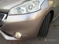 usata Peugeot 208 208I 2012 5p 1.4 hdi 8v Allure