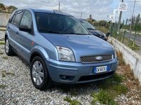 Usata Ford Fusion 101 CV (74 kW) 2005 Blu Berlina