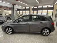 Usata Mercedes B180 Executive 122 CV (89 kW) 2012 Grigio Utilitaria