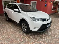 Usata Toyota RAV4 124 CV (91 kW) 2015 Bianco SUV