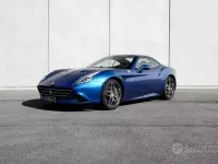 Usata Ferrari California 560 CV (411 kW) 2014 Blu Cabrio