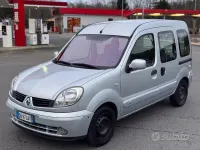 Usata Renault Kangoo Luxe 68 CV (50 kW) 2006 Grigio Monovolume