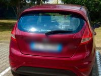 Usata Ford Fiesta 80 CV (58 kW) 2011 Rosso Utilitaria