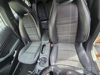 Usata Mercedes A180 122 CV (89 kW) 2017 Bianco Utilitaria