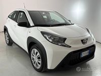 Usata Toyota Aygo X Active 72 CV (52 kW) 2025 Bianco SUV