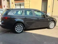 Usata Opel Astra 115 CV (84 kW) 2015 Nero Station wagon