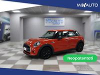 Begagnad Mini ONE 75 HK (55 kW) 2020 Brun Halvkombi