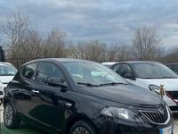 Usata Lancia Ypsilon Silver 69 CV (50 kW) 2017 Nero Utilitaria