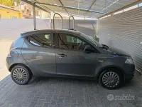Usata Lancia Ypsilon 69 CV (50 kW) 2014 Giallo Utilitaria