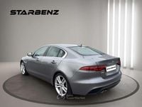 Usata Jaguar XE R-Dynamic 179 CV (131 kW) 2020 Argento Berlina