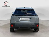 Nuova Peugeot e-2008 Allure 61 kW (84 CV) 2026 Grigio selenium SUV