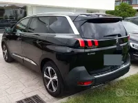 Usata Peugeot 5008 GT-line 120 CV (88 kW) 2017 Nero Station wagon