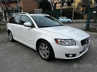 Usata Volvo V50 R-Design 114 CV (83 kW) 2012 Bianco Station wagon