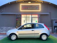 Usata Ford Fiesta 75 CV (55 kW) 2004 Grigio Utilitaria