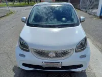 Usata Smart ForFour Passion 71 CV (52 kW) 2017 Bianco pastello Utilitaria