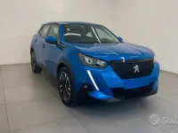 Usata Peugeot 2008 Active 110 CV (80 kW) 2021 Blu SUV