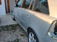 Usata Opel Zafira 150 CV (110 kW) 2009 Monovolume