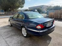 Usata Jaguar X-type 229 CV (168 kW) 2003 Blu Berlina