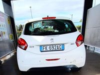 Usata Peugeot 208 Active 82 CV (60 kW) 2017 Utilitaria