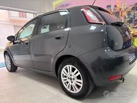 Usata Fiat Punto Lounge 69 CV (50 kW) 2014 Grigio Utilitaria