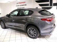 Usata Alfa Romeo Stelvio Executive 180 CV (132 kW) 2017 Grigio SUV