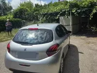 Usata Peugeot 208 Allure 75 CV (55 kW) 2018 Grigio Utilitaria