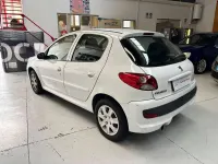 Usata Peugeot 206 60 CV (44 kW) 2012 Bianco Berlina