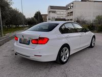 Usata BMW 318 Efficient Dynamics 143 CV (105 kW) 2013 Bianco Berlina