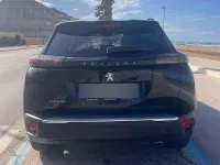 Usata Peugeot 2008 Allure 131 CV (96 kW) 2022 Nero SUV