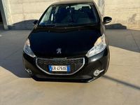 Usata Peugeot 208 Active 82 CV (60 kW) 2013 Nero Utilitaria