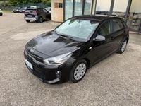 Usata Kia Rio 84 CV (61 kW) 2018 Nero Berlina