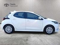 Usata Toyota Yaris Hybrid Active 92 CV (67 kW) 2023 Bianco Utilitaria