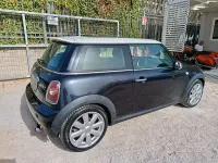 Usata Mini Cooper D 109 CV (80 kW) 2007 Nero Utilitaria